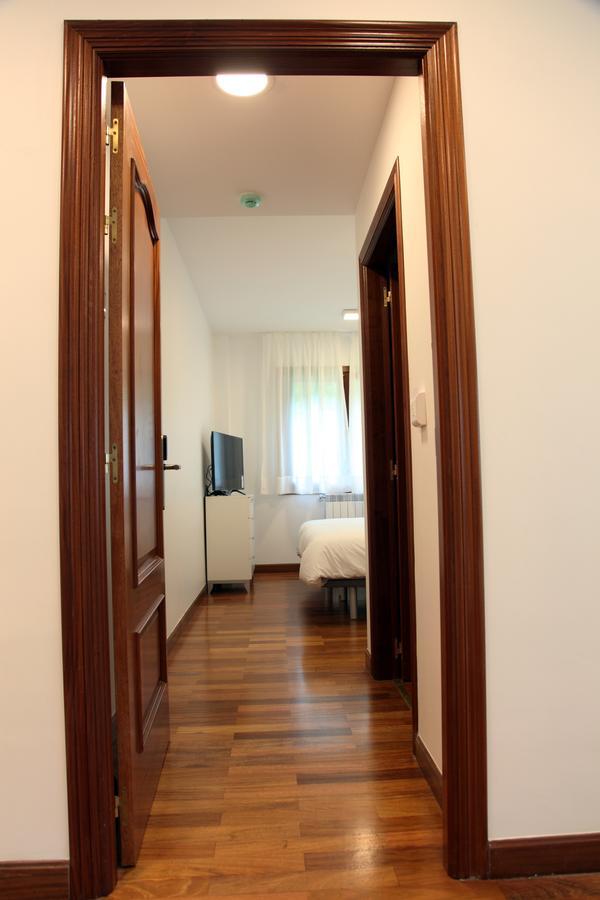 Txikierdi Alde Auto Check-In Hotel Oiartzun Buitenkant foto